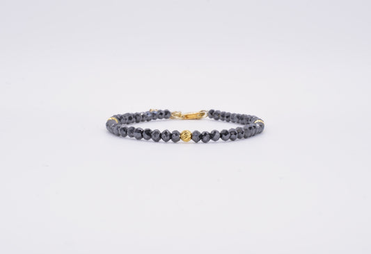 Black diamond bracelet Yellow gold